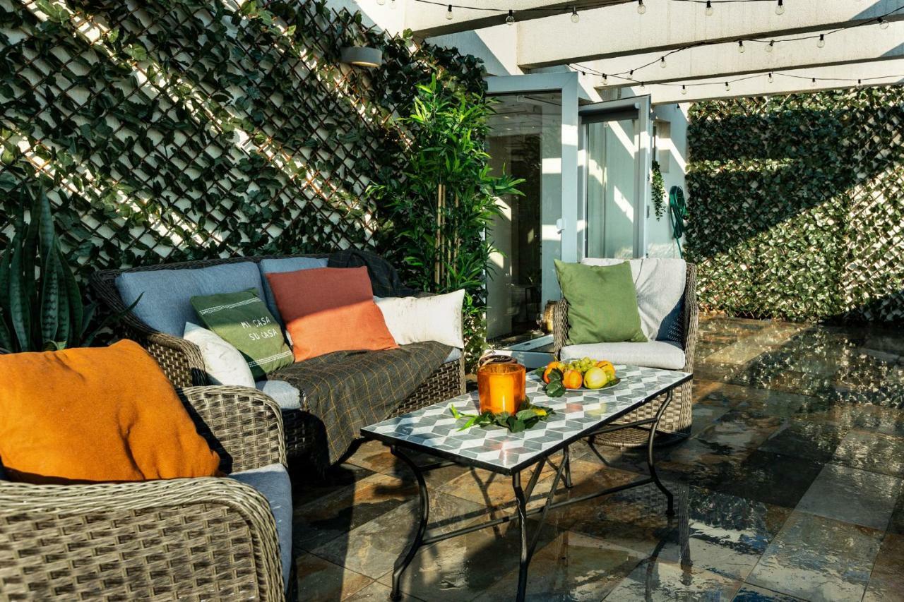 Qult - Up In The Sky Apartment Bucureşti Ngoại thất bức ảnh