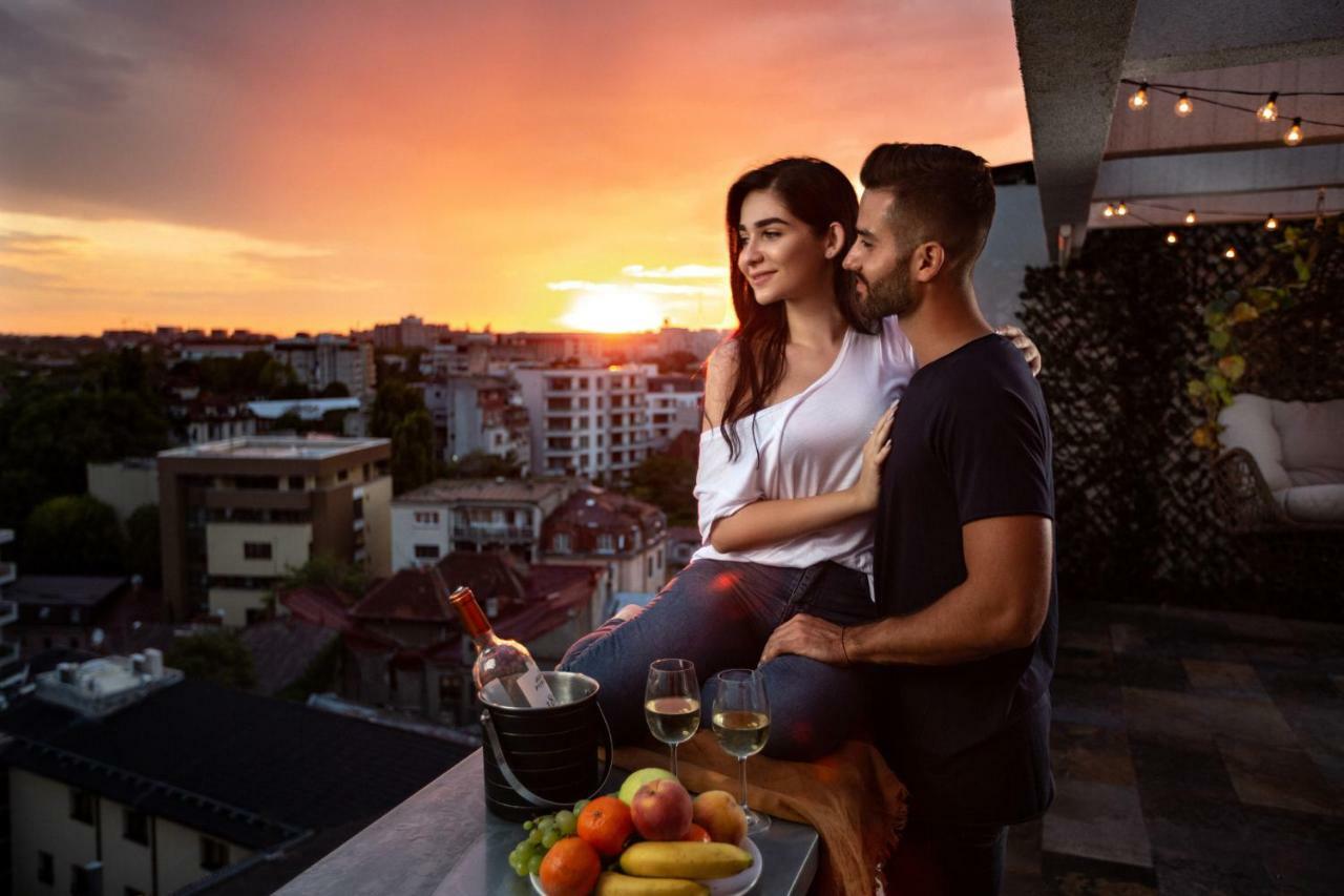Qult - Up In The Sky Apartment Bucureşti Ngoại thất bức ảnh